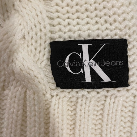 Calvin Klein cream turtleneck oversized sweater. - Picture 2 of 3